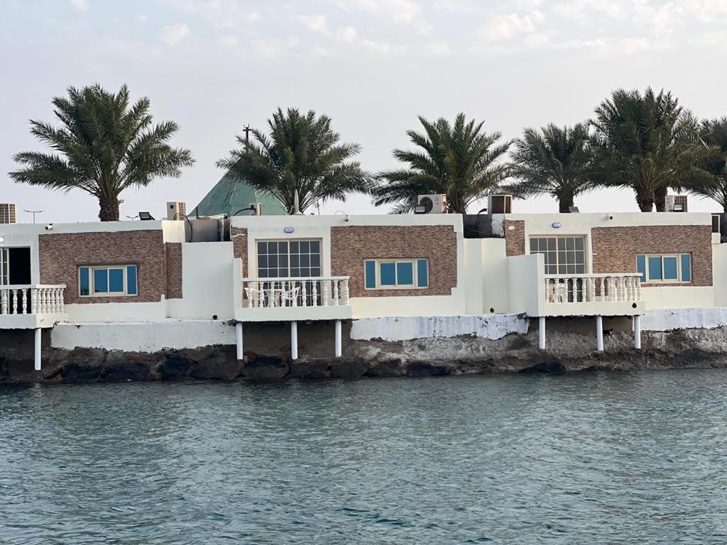 Al Ahmadi Plaza Resort Yanbu Exteriör bild
