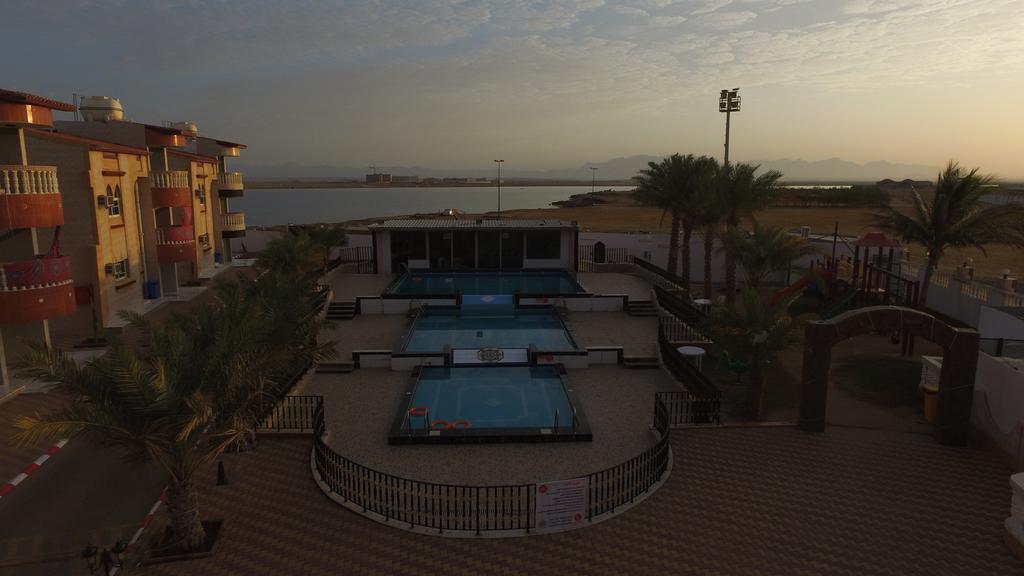 Al Ahmadi Plaza Resort Yanbu Exteriör bild