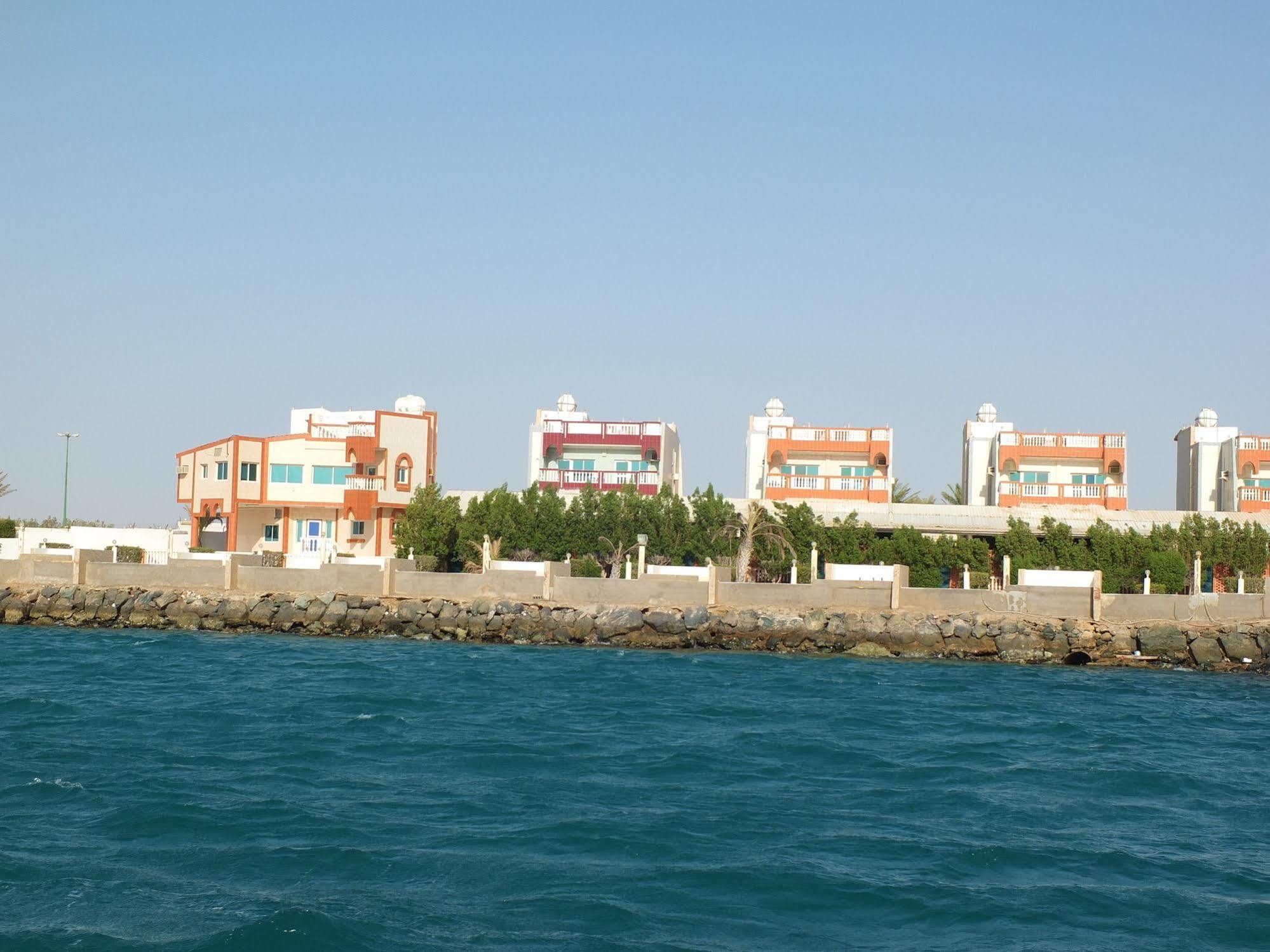 Al Ahmadi Plaza Resort Yanbu Exteriör bild