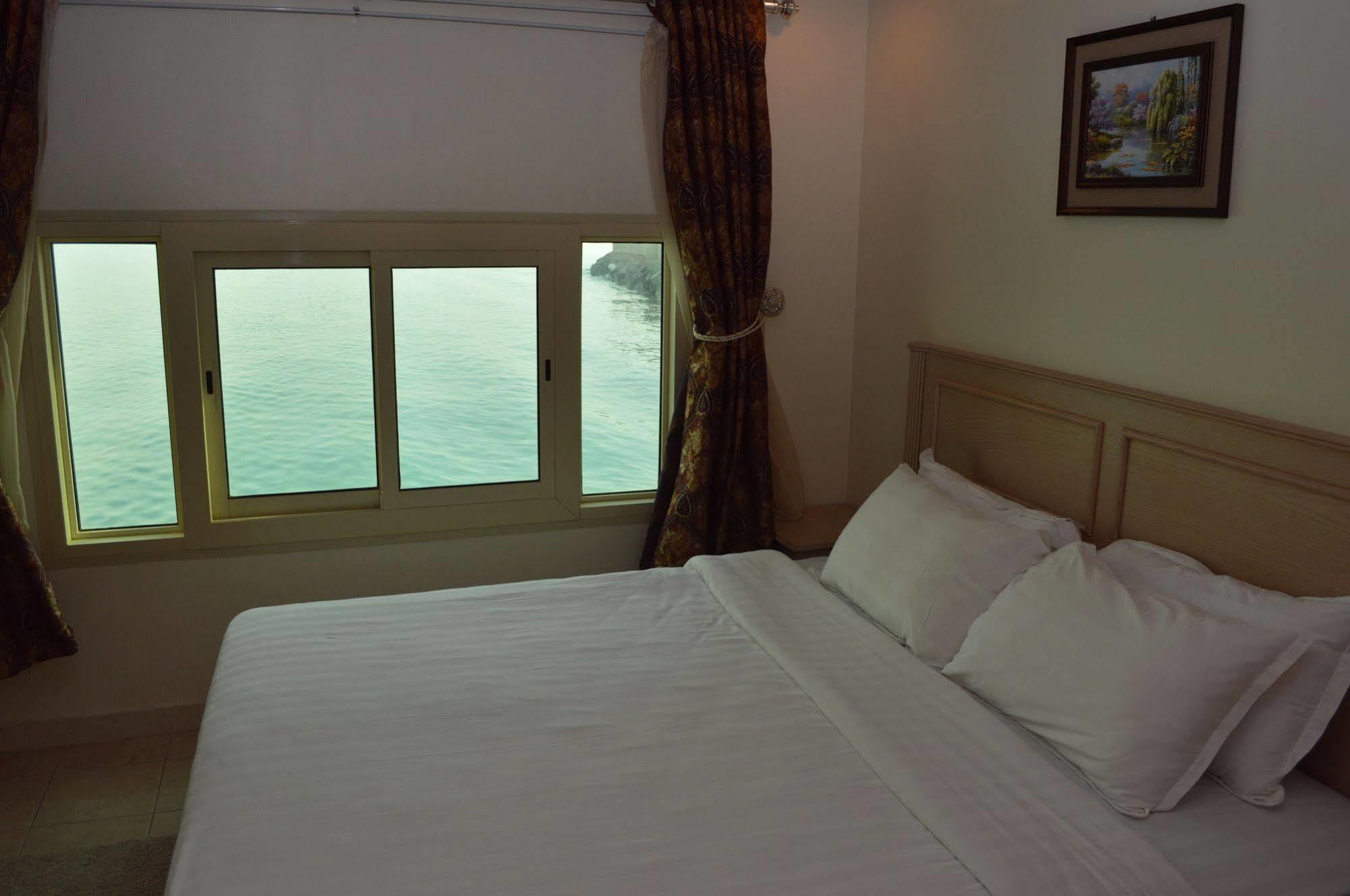 Al Ahmadi Plaza Resort Yanbu Exteriör bild